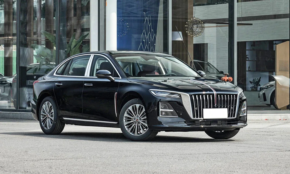 Фото Hongqi H5 (2023) — вид спереди, фото 3. Оптика, решётка и бампер — первое впечатление о модели Hongqi H5 (2023) — вид спереди, фото 3