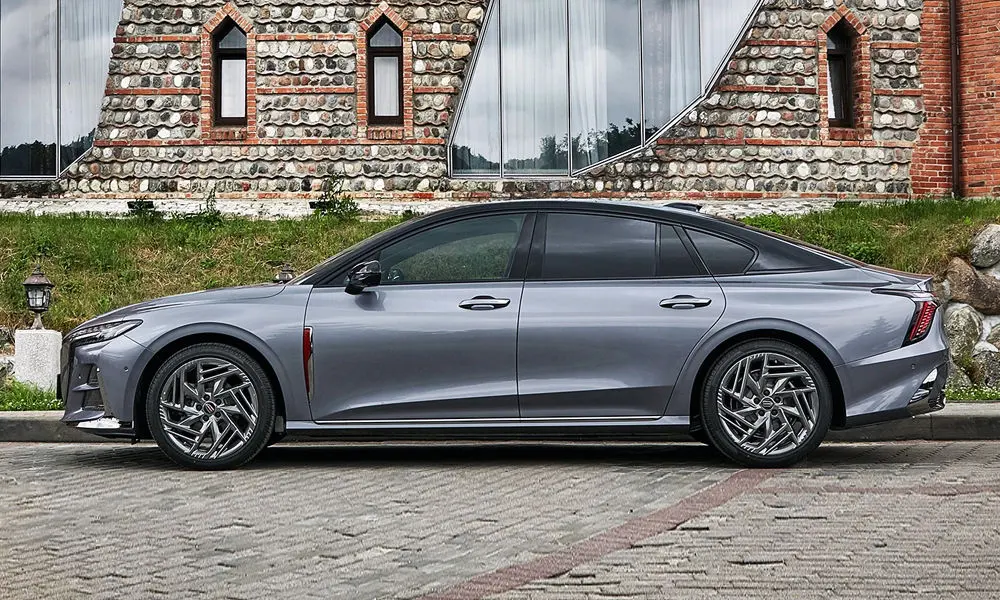 Hongqi H6