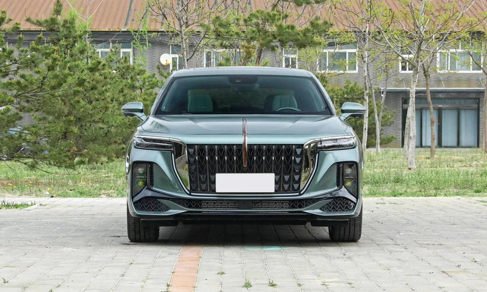 Фото Hongqi H9 (2023) — вид спереди, фото 7. Оптика, решётка и бампер — первое впечатление о модели Hongqi H9 (2023) — вид спереди, фото 7