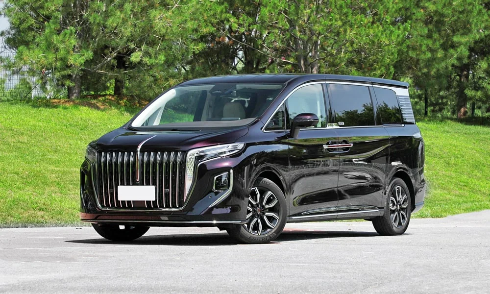 Фото Hongqi HQ9 (2023) — вид спереди, фото 5. Оптика, решётка и бампер — первое впечатление о модели Hongqi HQ9 (2023) — вид спереди, фото 5