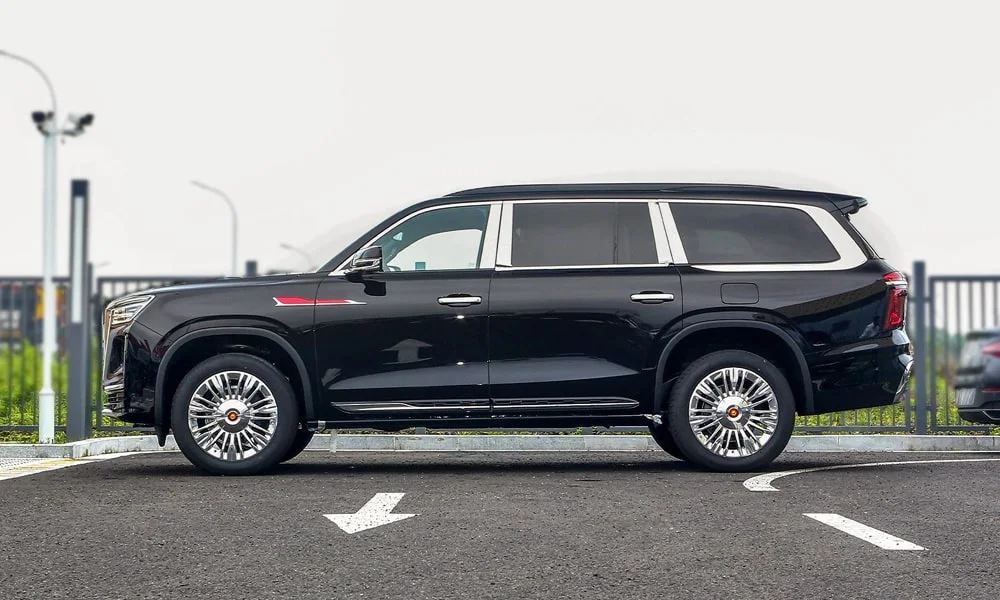 Hongqi LS7 (2024) — вид сбоку