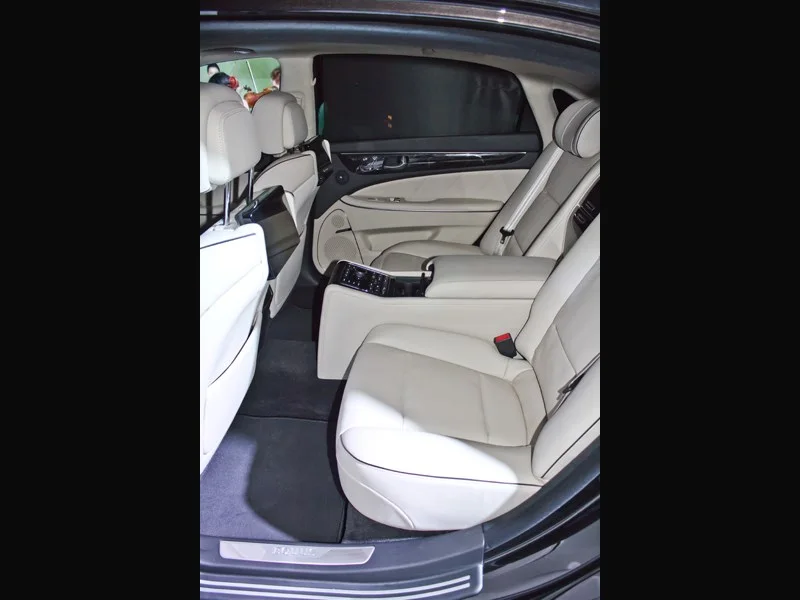 Hyundai Equus 2003-2013: сиденья. Hyundai Equus 2003-2013 — сиденья