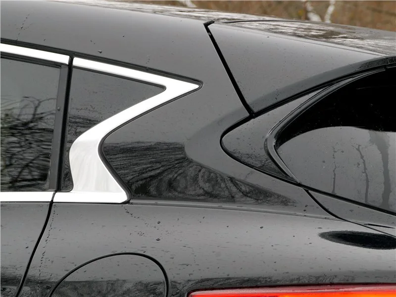 Infiniti Q30 (2015–2019), хэтчбек премиум-класса: вид сбоку. Infiniti Q30 (2015–2019) — вид сбоку