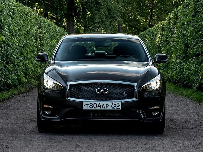 Infiniti Q70 2013-2018