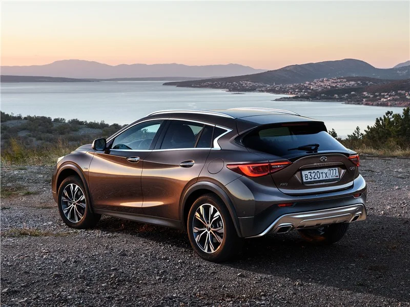 Infiniti Qx30 2016-2019: вид сзади. Infiniti Qx30 2016-2019 — вид сзади
