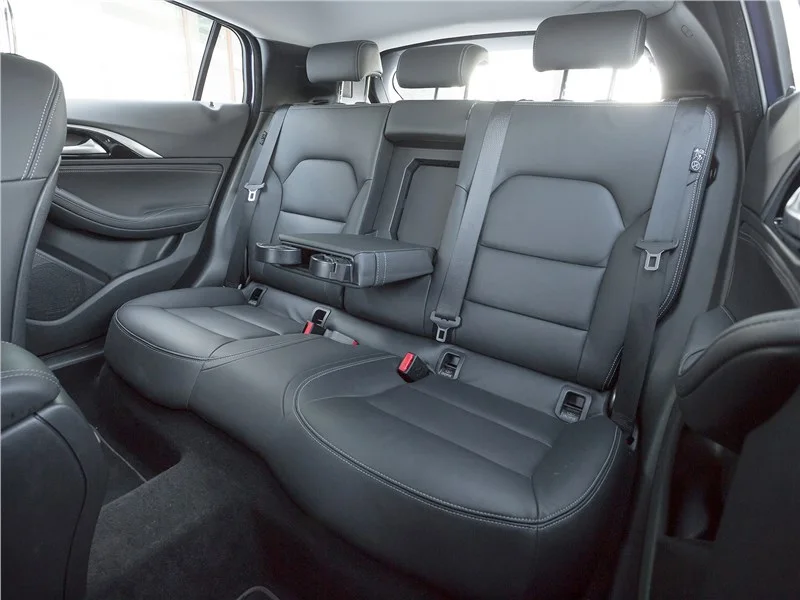 Infiniti Qx30 2016-2019: сиденья. Infiniti Qx30 2016-2019 — сиденья