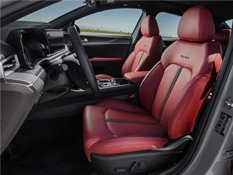 KIA Optima 2016-2018: салон. KIA Optima 2016-2018 — салон