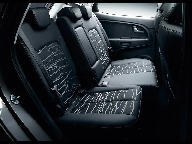 KIA Venga 2011-2015: сиденья. KIA Venga 2011-2015 — сиденья