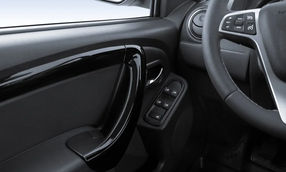 LADA Largus Cross — фото салона (2026) LADA Largus Cross, оформление салона
