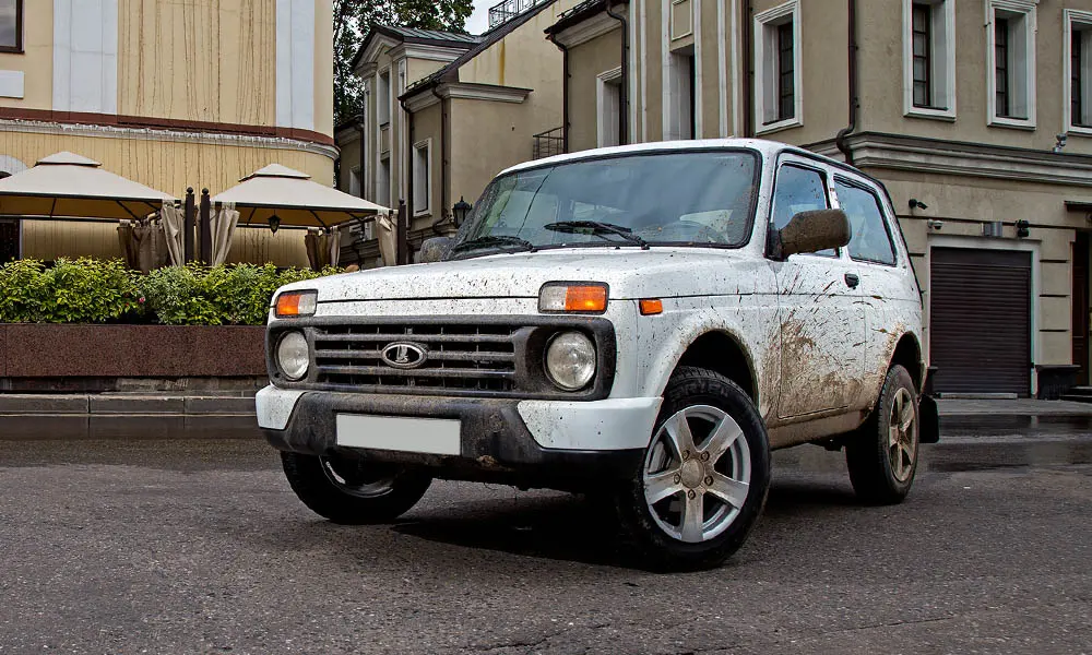 Фото LADA Niva Legend — вид спереди, фото 6. Оптика, решётка и бампер — первое впечатление о модели LADA Niva Legend — вид спереди, фото 6
