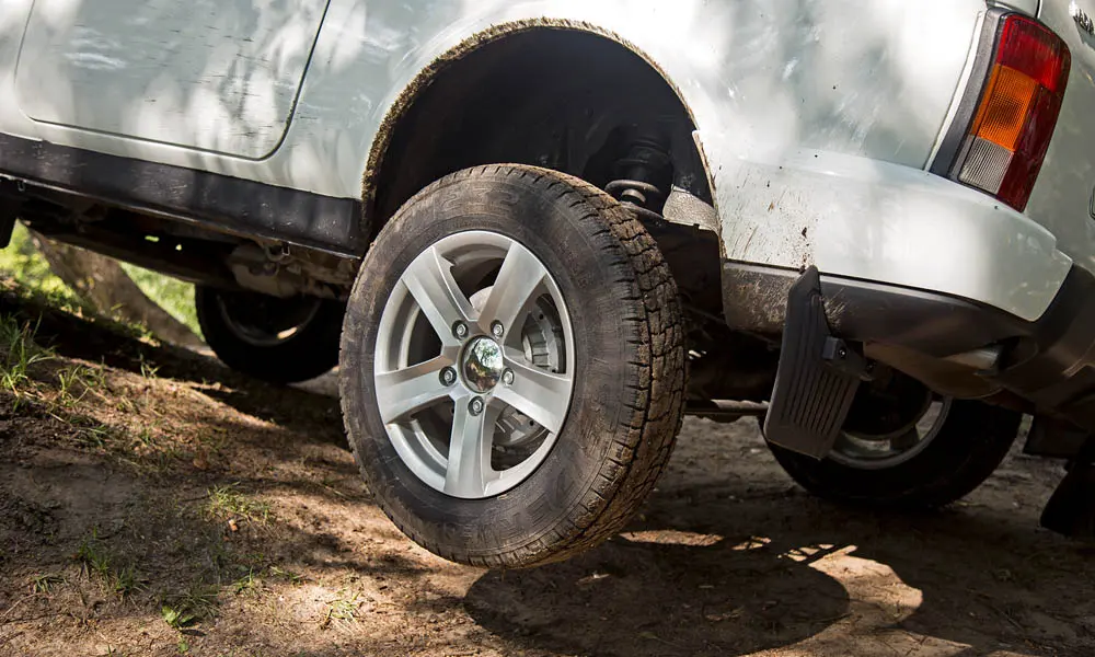 Фото LADA Niva Legend — колесо и диск, фото 2. Аэродинамический дизайн колеса снижает расход на трассе LADA Niva Legend — колесо и диск, фото 2