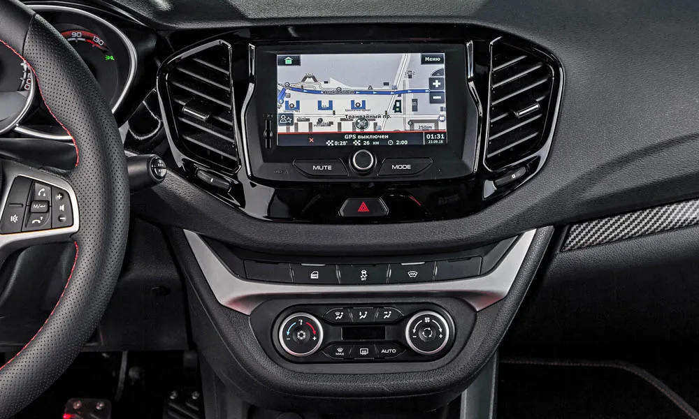 Фото LADA Vesta Sport (2026) — экран мультимедиа. Горизонтальный экран мультимедиа на передней панели LADA Vesta Sport (2026) — экран мультимедиа
