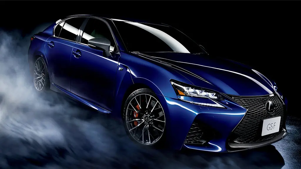 Lexus GS F 2015-2018: вид спереди. Lexus GS F 2015-2018 — вид спереди