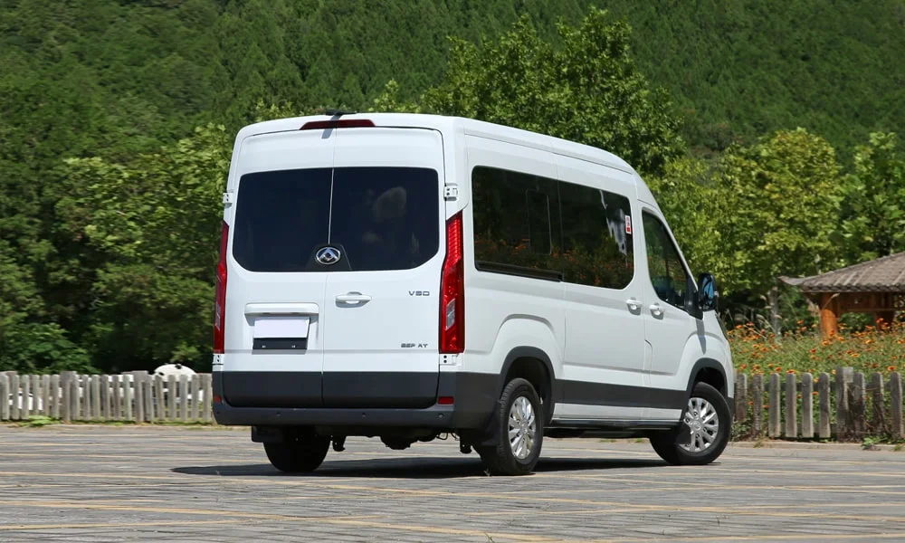 Maxus V90