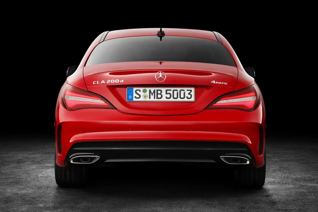 Mercedes-Benz CLA 2016-2023: вид сзади. Mercedes-Benz CLA 2016-2023 — вид сзади