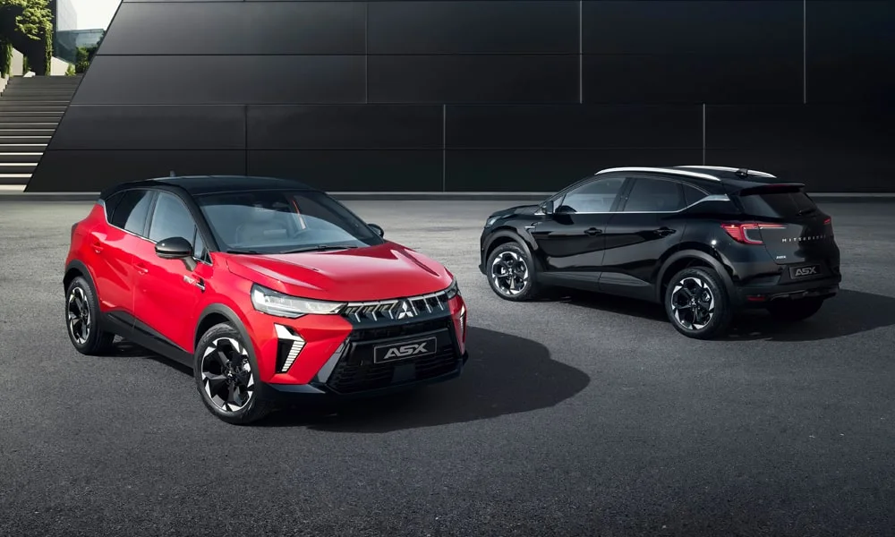 Фото Mitsubishi ASX (2024) — вид спереди, фото 7. Анфас: пропорции капота, посадка кузова и графика ходовых огней. Дневные ходовые огни включаются автоматически с запуском Mitsubishi ASX (2024) — вид спереди, фото 7