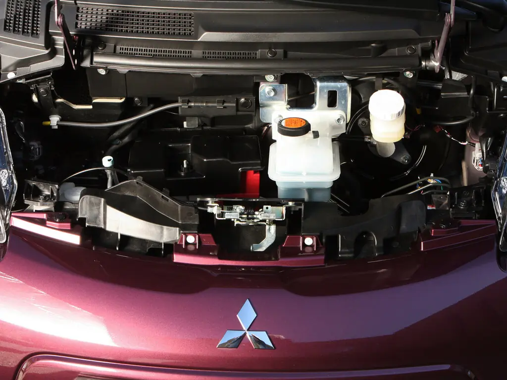 Mitsubishi i-MiEV 2009-2011: багажник. Mitsubishi i-MiEV 2009-2011 — багажник