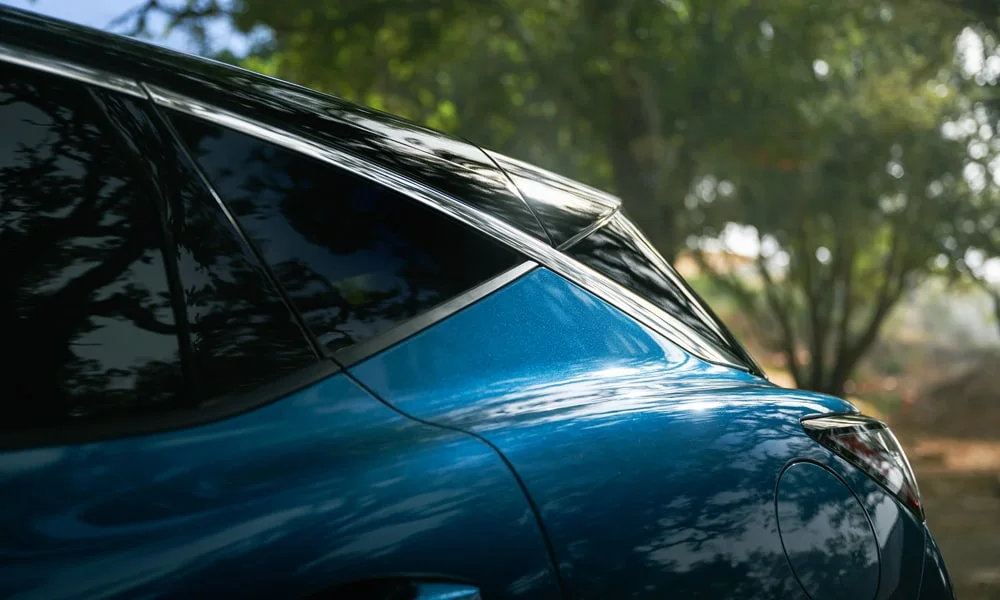 Фото Nissan Murano — крыша. Крыша сверху: остекление, рейлинги и антенна-плавник Nissan Murano — крыша