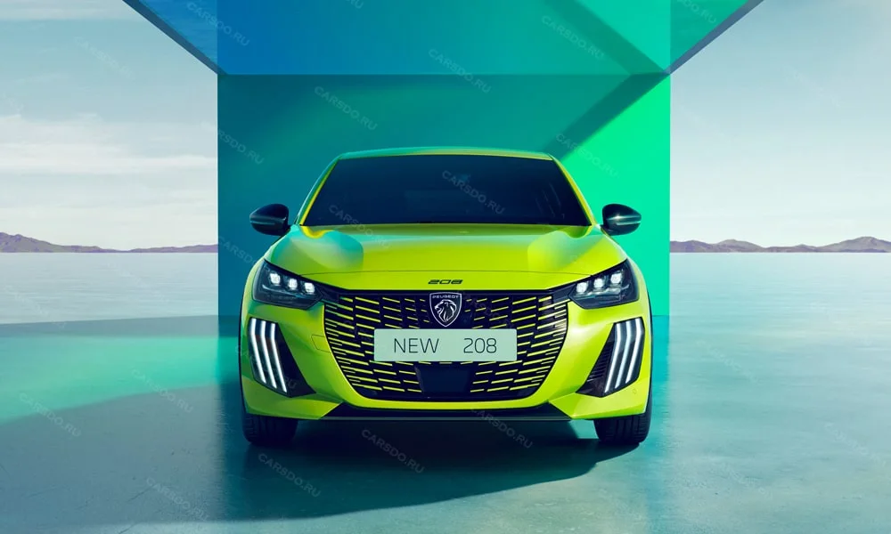 Фото Peugeot 208 — вид спереди, фото 7. Кузов в зелёном цвете: рисунок оптики и решётки задаёт узнаваемое «лицо» модели. Дневные ходовые огни включаются автоматически с запуском Peugeot 208 — вид спереди, фото 7