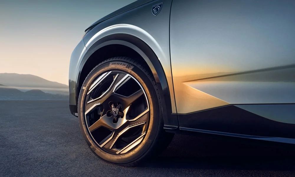 Фото Peugeot 5008 (2024) — экстерьер. Фактура и исполнение внешней детали Peugeot 5008 (2024) — экстерьер