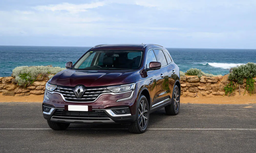 Renault Koleos (2024) — вид спереди, фото 3