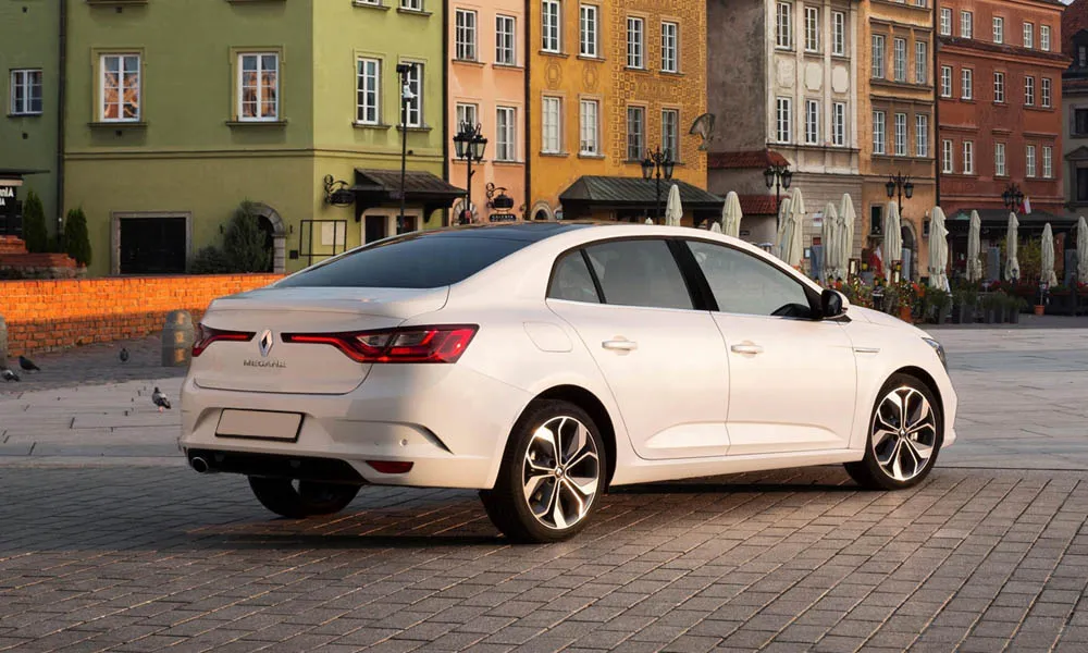 Renault Megane — вид сзади, фото 14