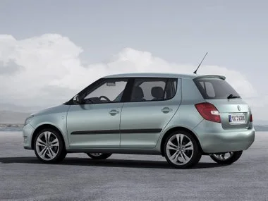 Skoda Fabia Monte Carlo — вид сзади, фото 2