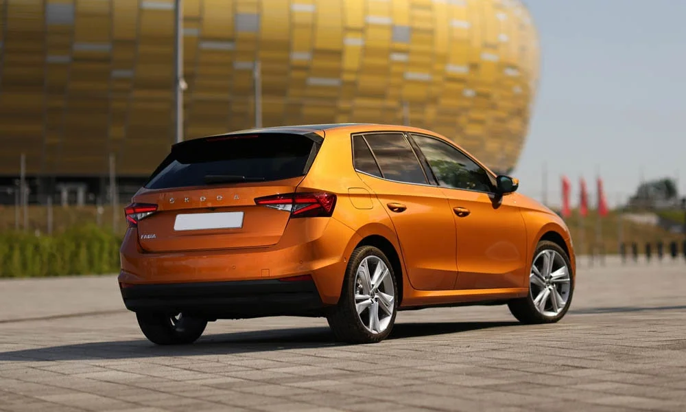 Skoda Fabia — вид сзади, фото 3