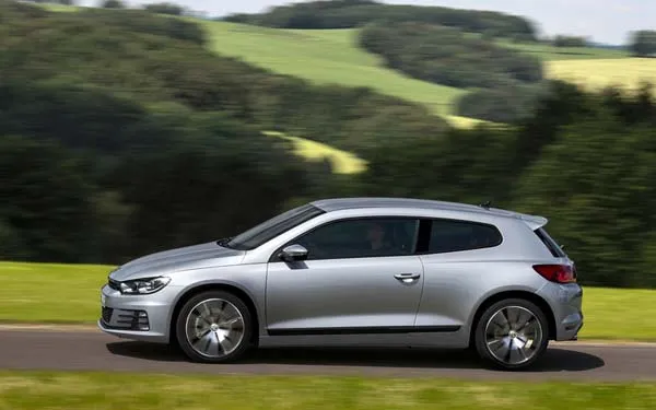 Volkswagen Scirocco 2008-2014 — вид сбоку