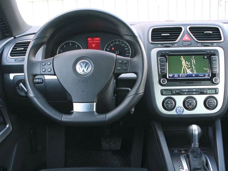 Volkswagen Scirocco 2008-2014: руль и приборы. Volkswagen Scirocco 2008-2014 — руль и приборы