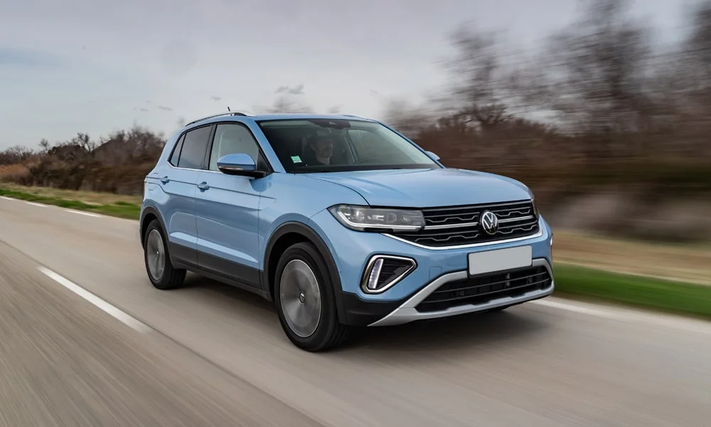 Фото Volkswagen T-Cross — вид спереди, фото 5. Оптика, решётка и бампер — первое впечатление о модели Volkswagen T-Cross — вид спереди, фото 5