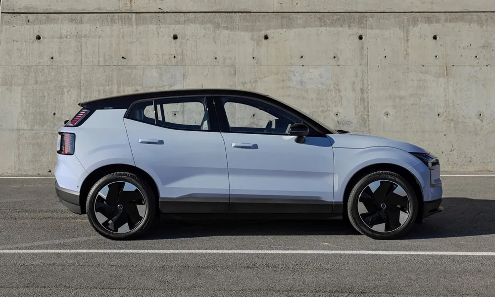 Volvo EX30 — вид сбоку, фото 2