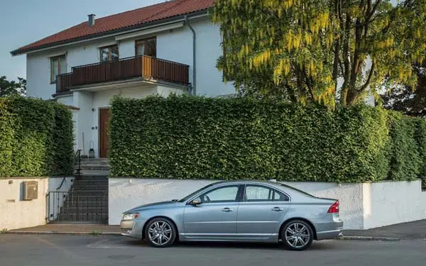 Volvo S80 2006-2013 — вид сбоку