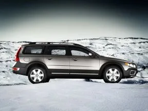 Volvo XC70 2011-2013 — вид сбоку